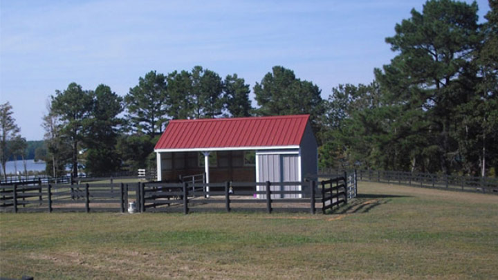 20x30x10 Pole Barn loafing sheds