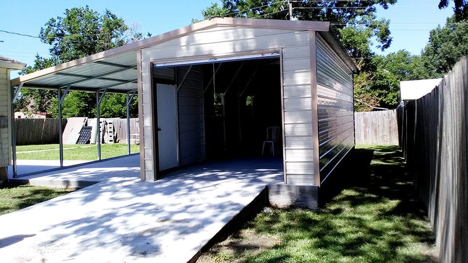 Vertical Roof Garage With Lean To